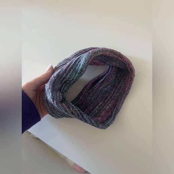 multicolour headband - thick material and very cute - Picture 2 of 5